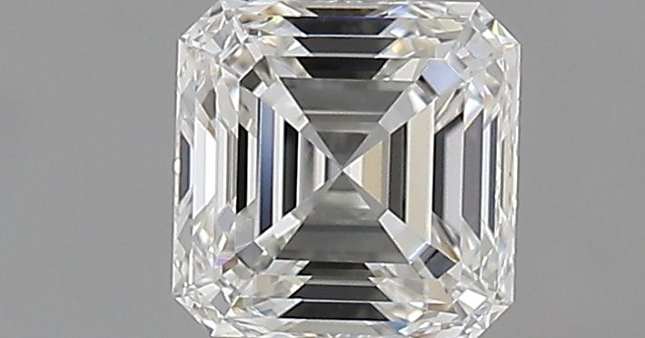 0.7 Carat Square emerald Diamond H VVS2