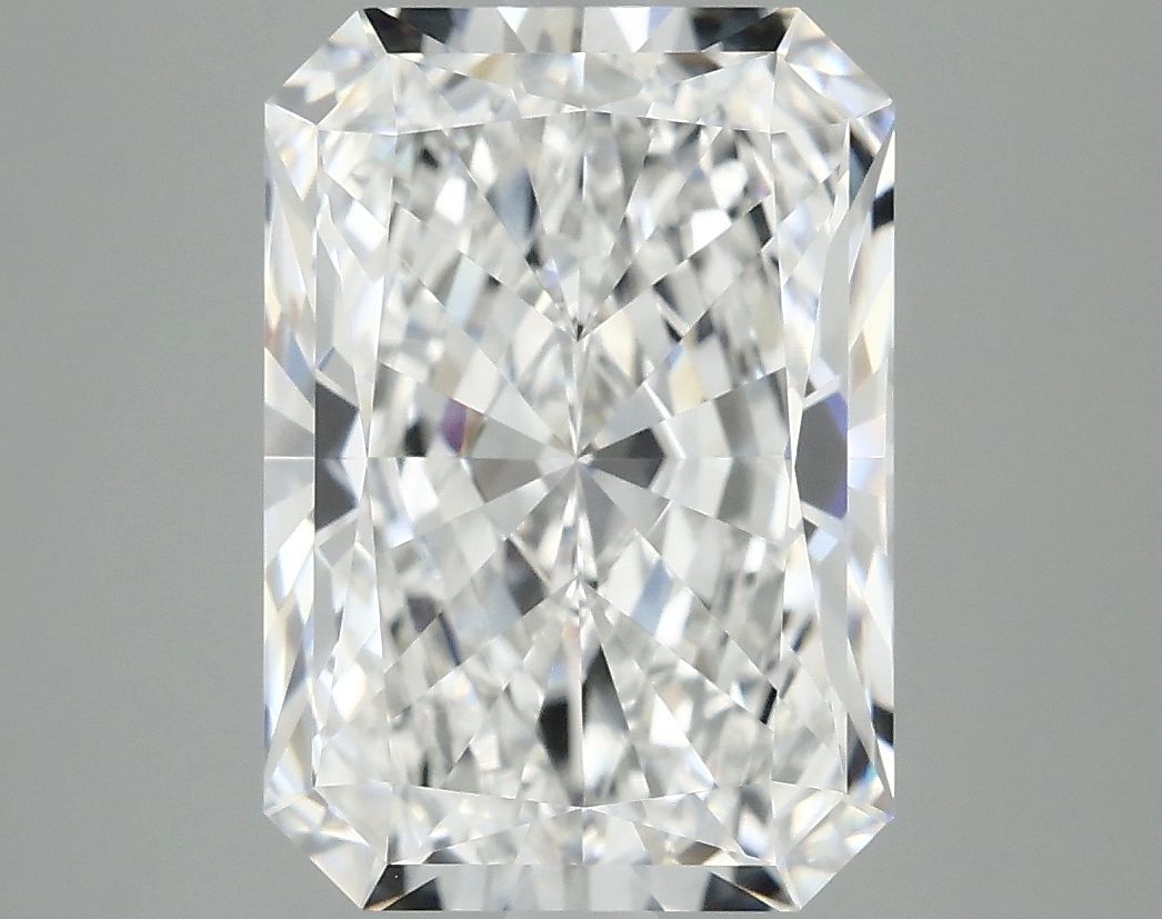 4.18 ct. radiant Lab Grown Diamond front image