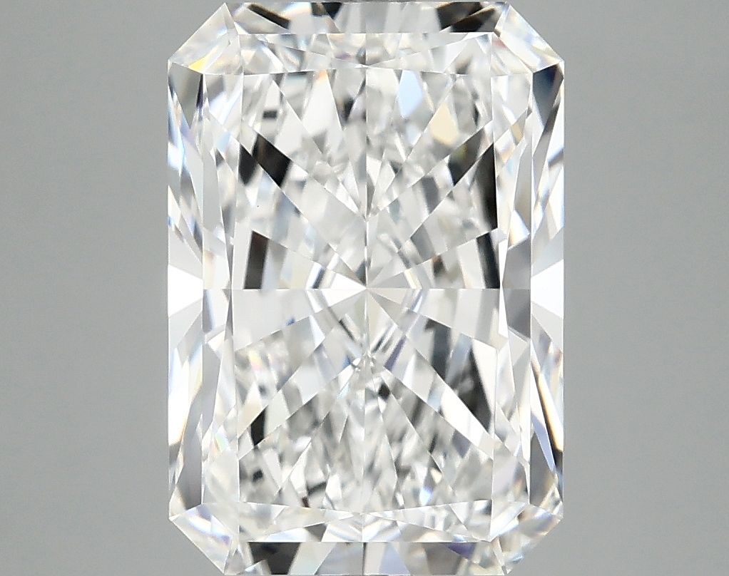 4.91 ct. radiant Lab Grown Diamond front image