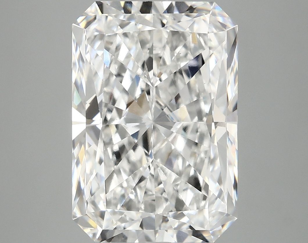 4.91 ct. radiant Lab Grown Diamond front image