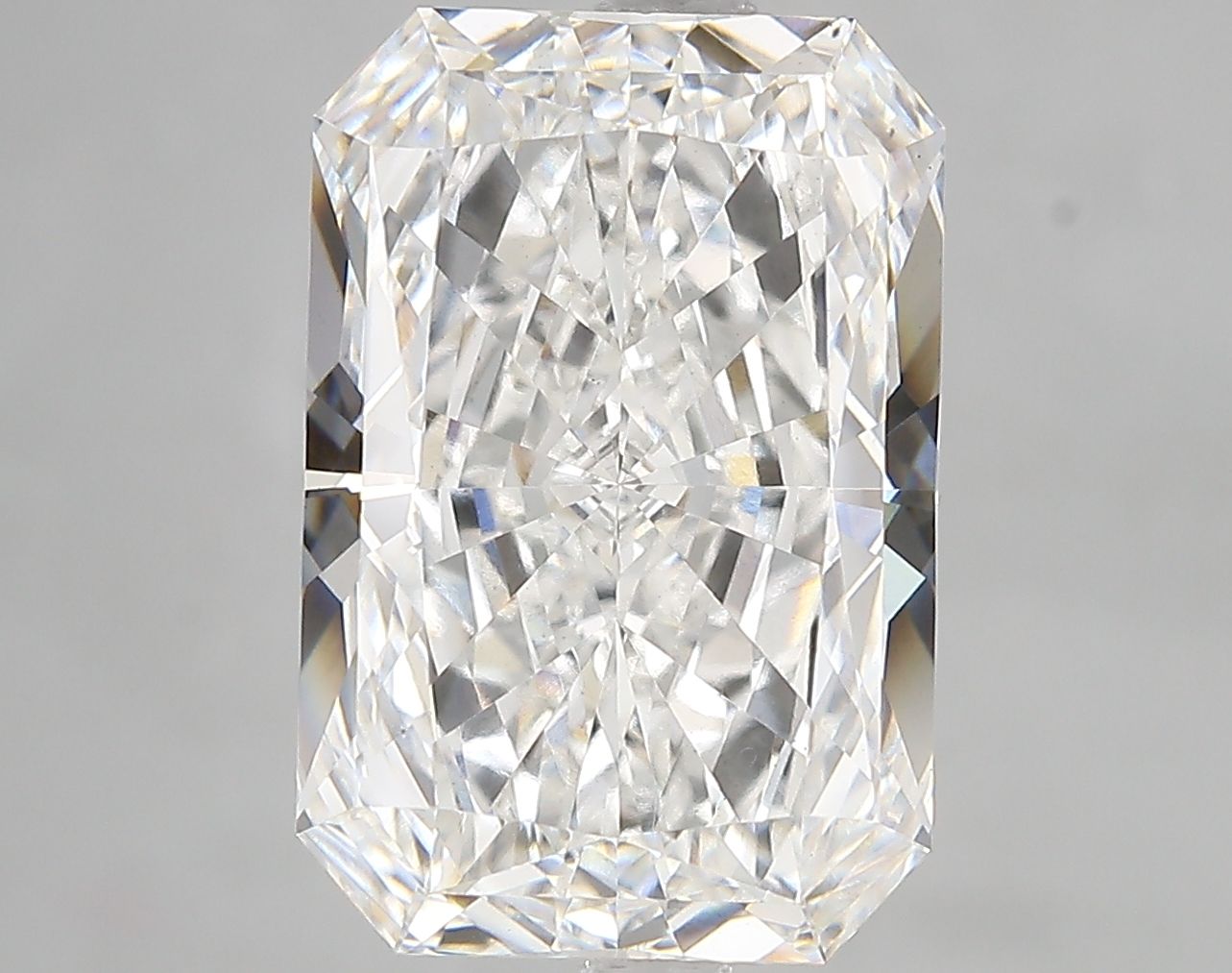7.02 ct. radiant Lab Grown Diamond front image
