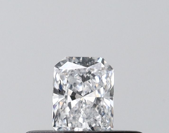 0.21ct Radiant diamond
