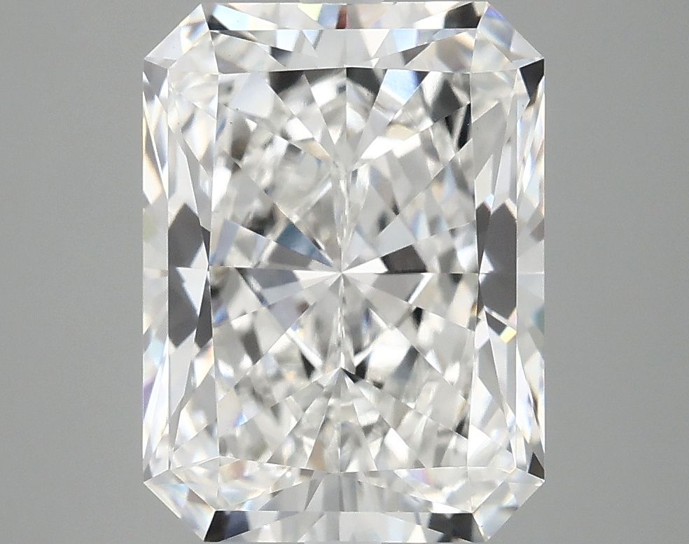 4.94 ct. radiant Lab Grown Diamond front image