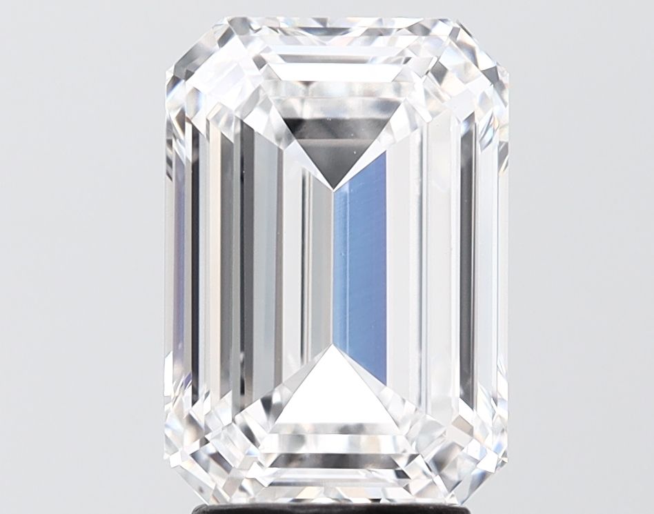 3.59 ct. emerald Lab Grown Diamond front image