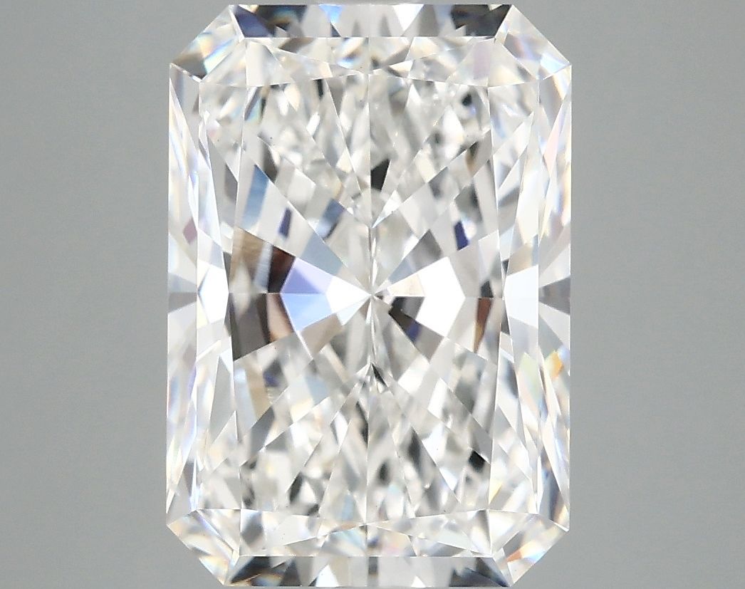 4.84 ct. radiant Lab Grown Diamond front image