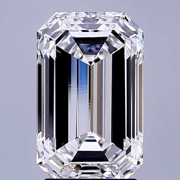 3.05 ct. emerald Lab Grown Diamond front image