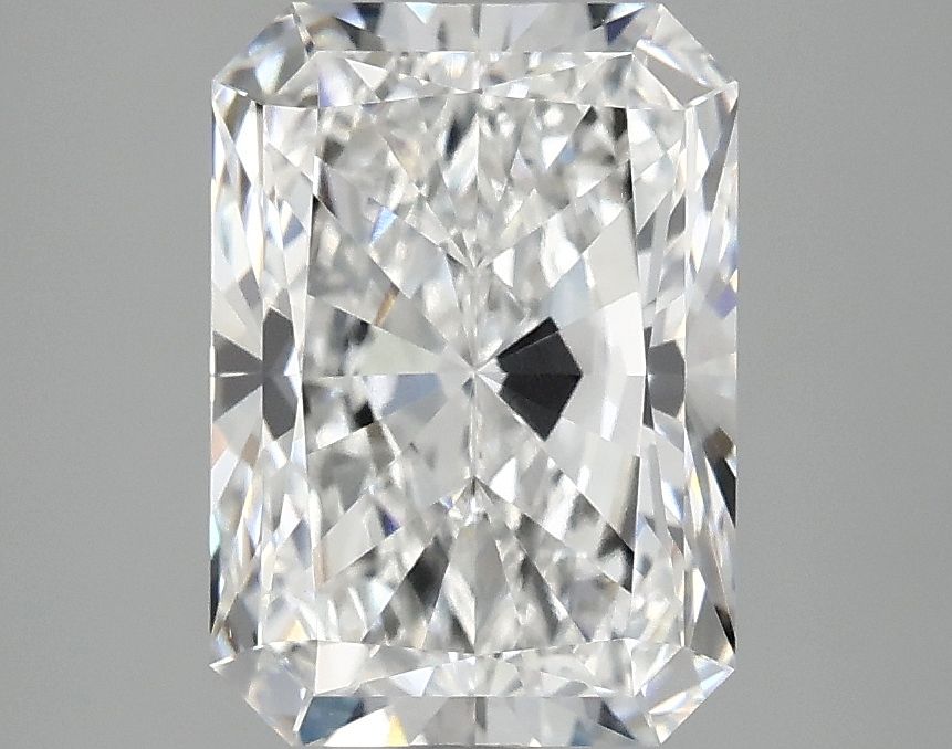2.95 ct. radiant Lab Grown Diamond front image