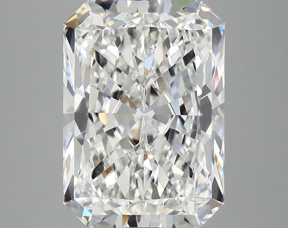 3.90 ct. radiant Lab Grown Diamond front image