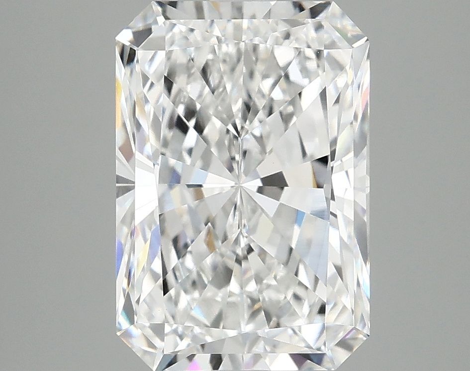3.91 ct. radiant Lab Grown Diamond front image