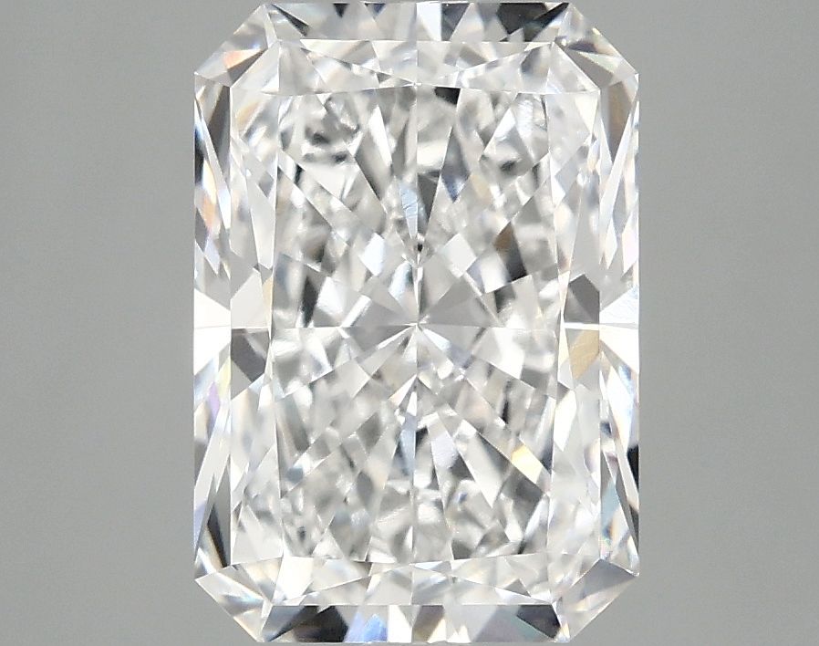 3.09 ct. radiant Lab Grown Diamond front image