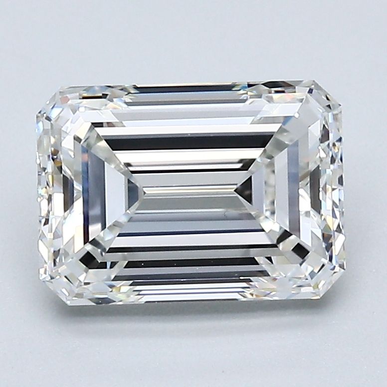 2.20 ct Emerald diamond