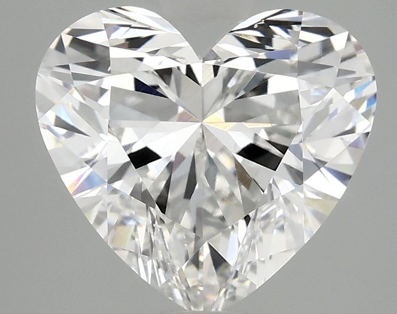 3.06 carat e VS2 EX Cut IGI heart diamond