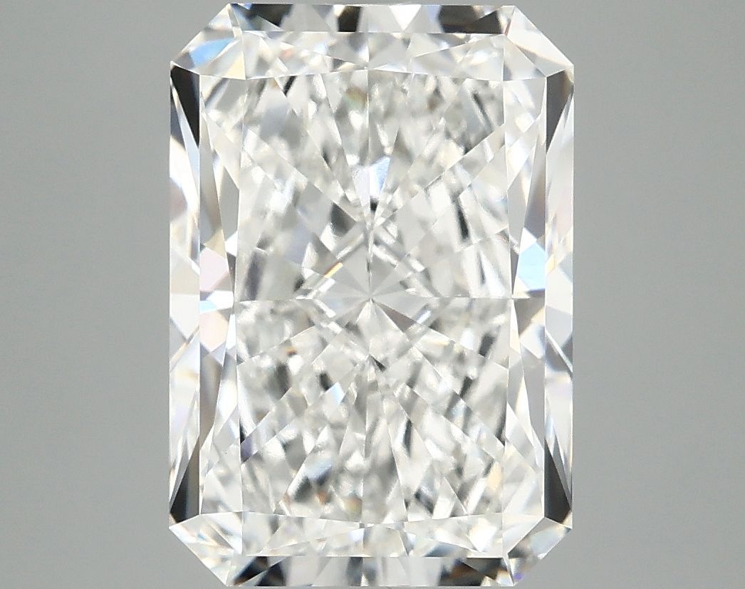 4.67 ct. radiant Lab Grown Diamond front image