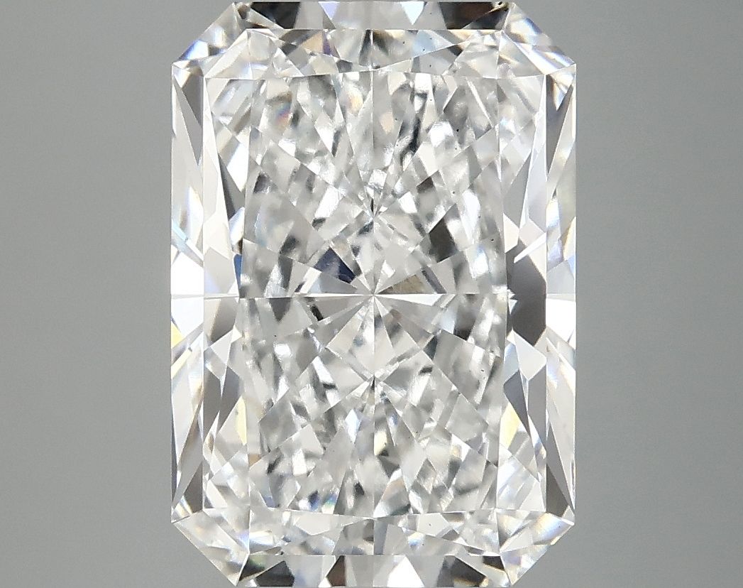 5.09 ct. radiant Lab Grown Diamond front image