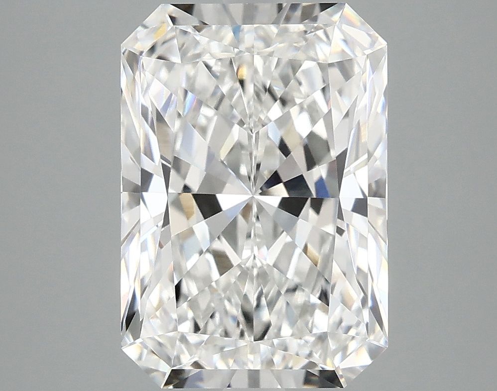 3.94 ct. radiant Lab Grown Diamond front image