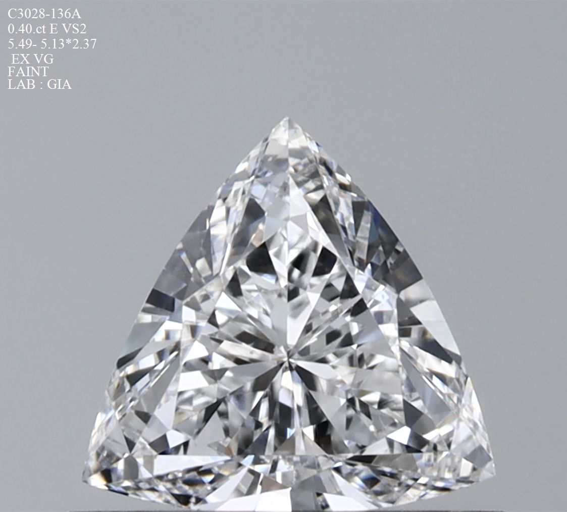 0.4 ct Triangular Diamond