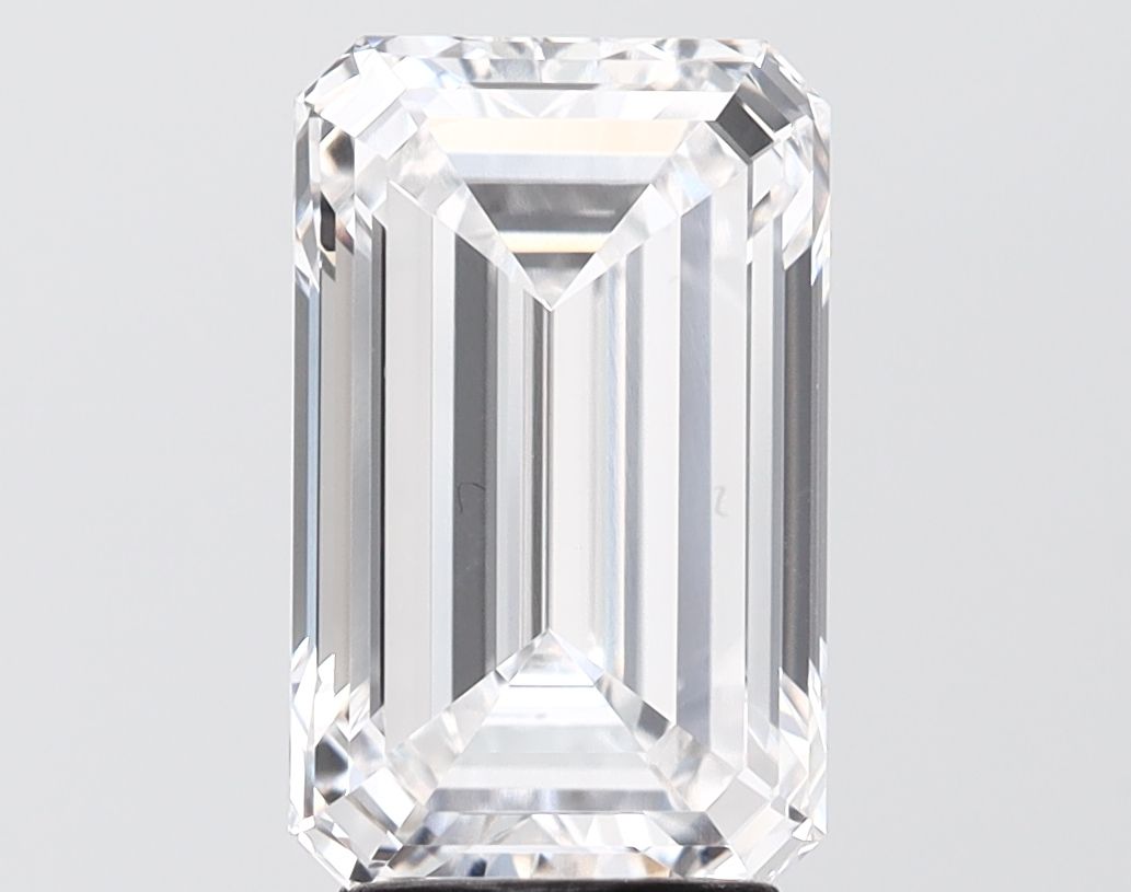 4.02 ct. emerald Lab Grown Diamond front image