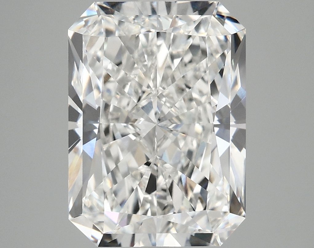 4.87 ct. radiant Lab Grown Diamond front image