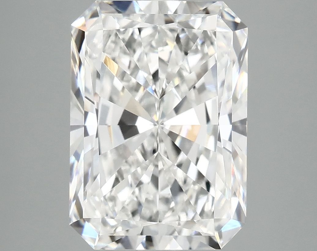 4.99 ct. radiant Lab Grown Diamond front image