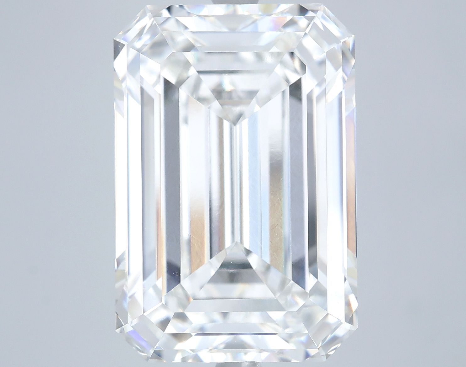 14.57 ct. emerald Lab Grown Diamond front image