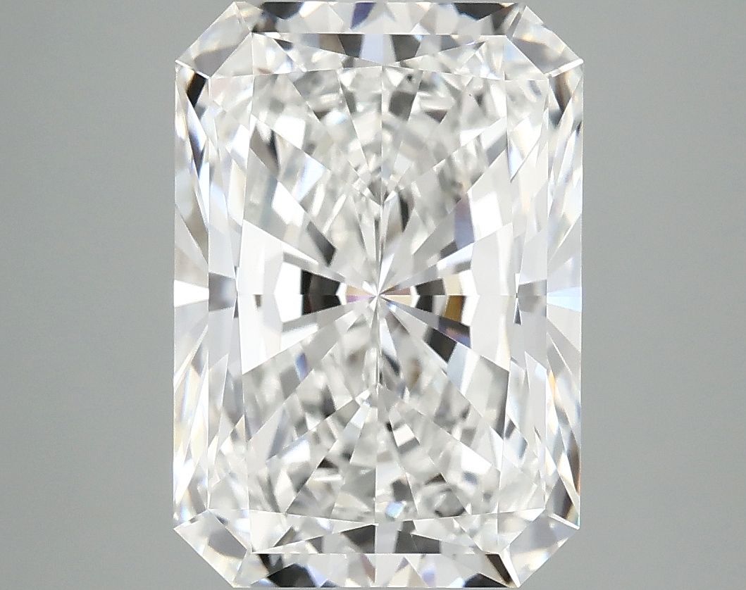4.96 ct. radiant Lab Grown Diamond front image