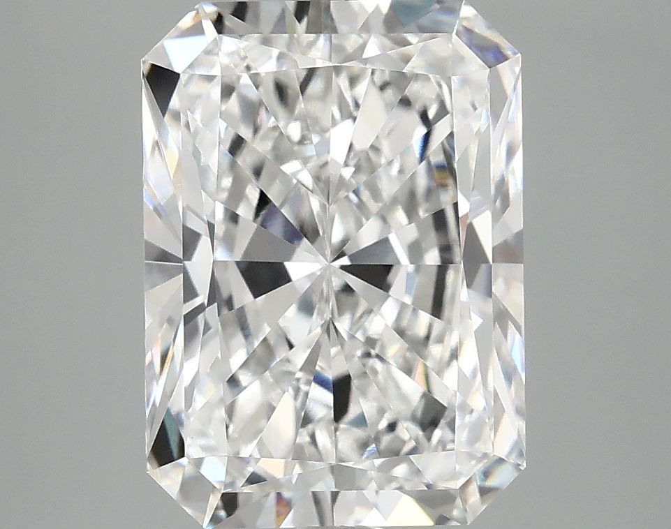 4.18 ct. radiant Lab Grown Diamond front image