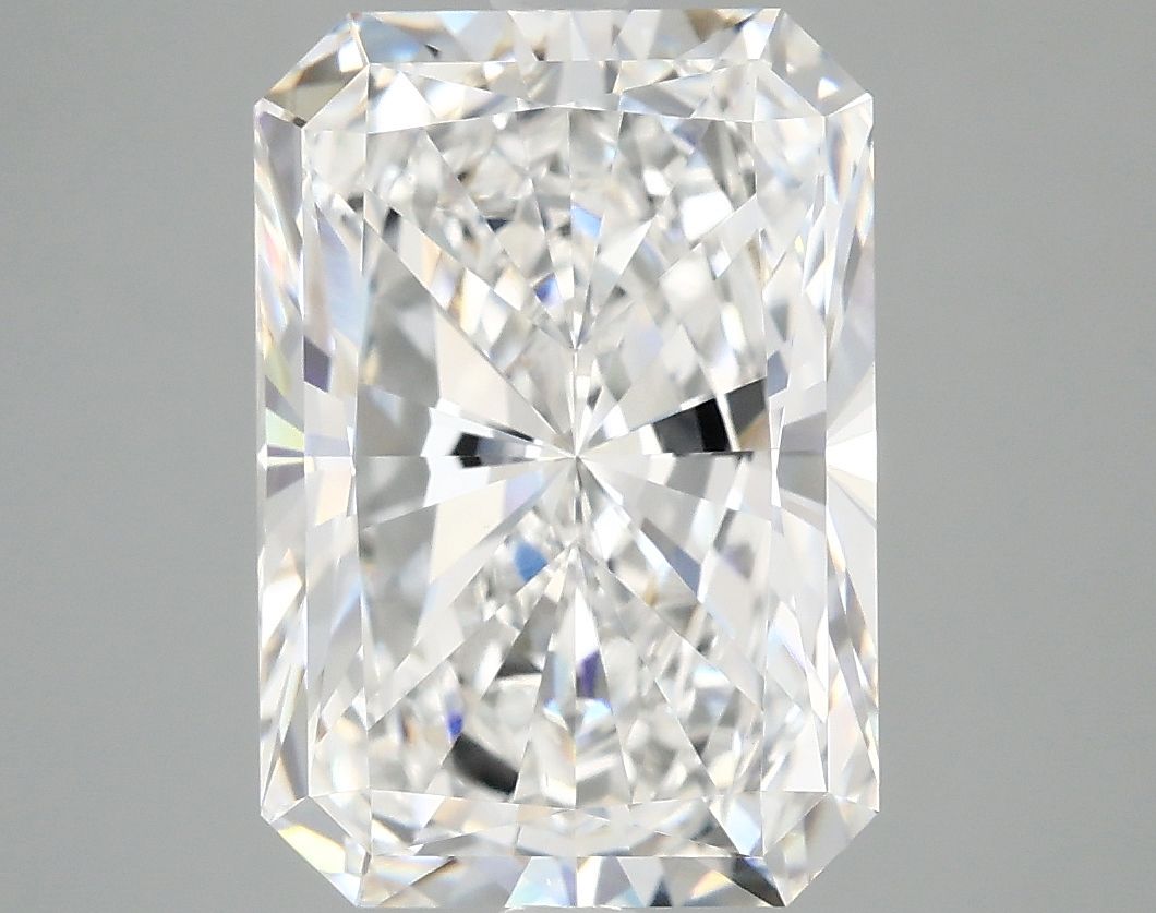 5.00 ct. radiant Lab Grown Diamond front image