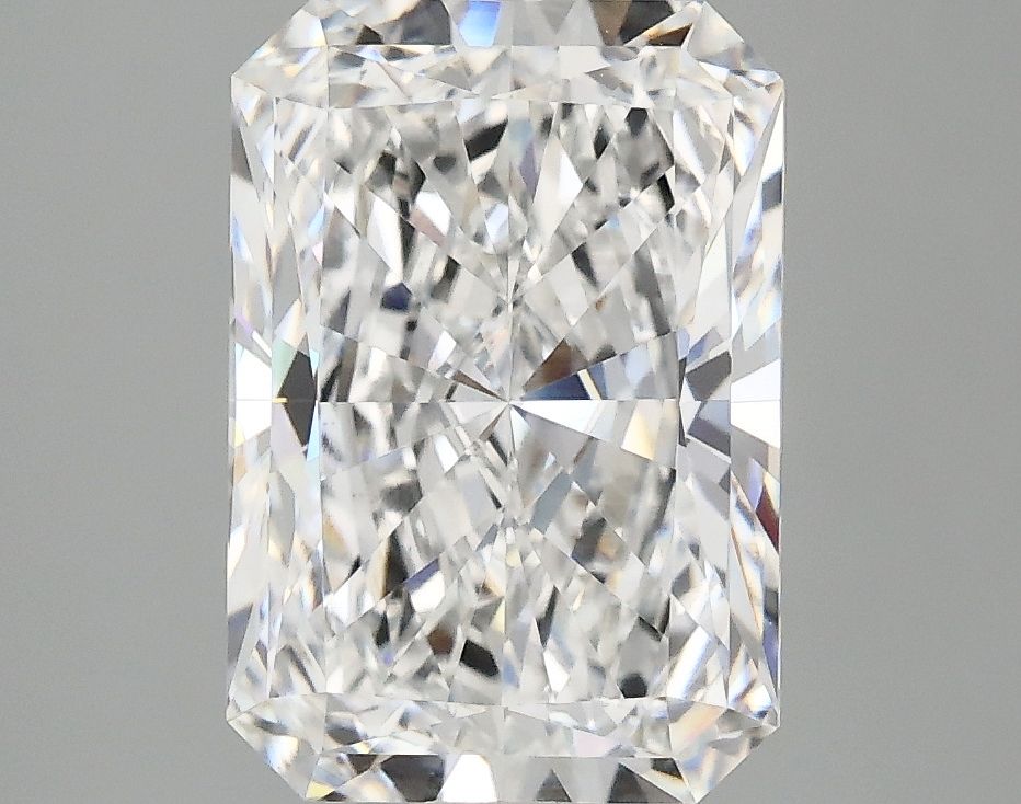 3.09 ct. radiant Lab Grown Diamond front image