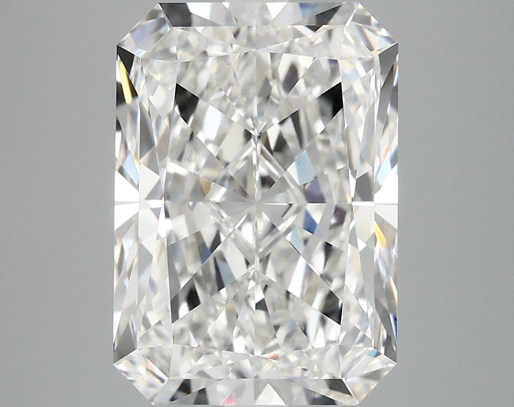 5.04 ct. radiant Lab Grown Diamond front image