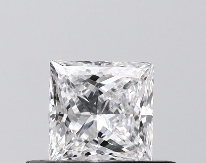 0.53 ct. princess Lab Grown Diamond front image