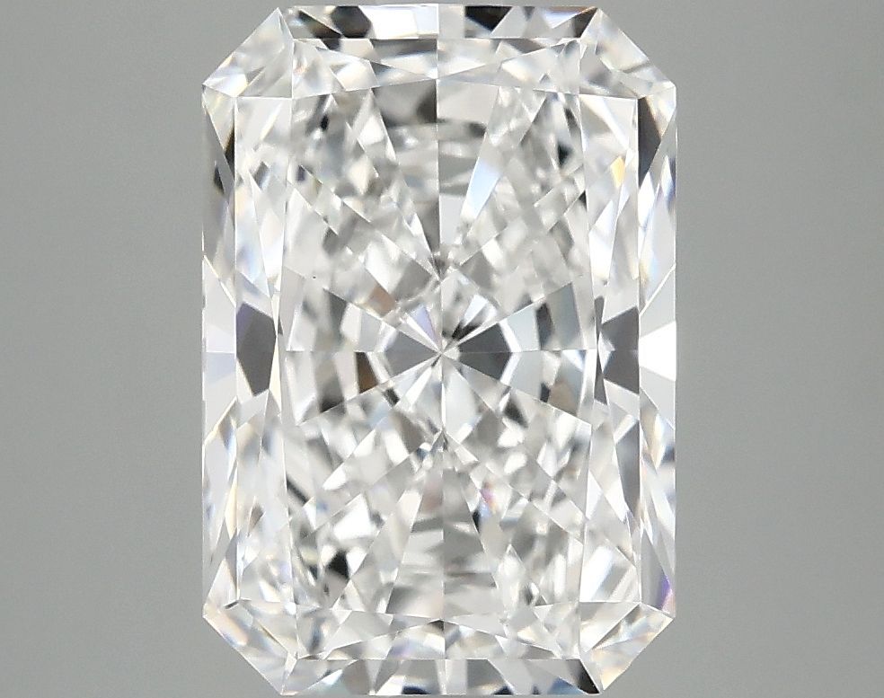 3.91 ct. radiant Lab Grown Diamond front image