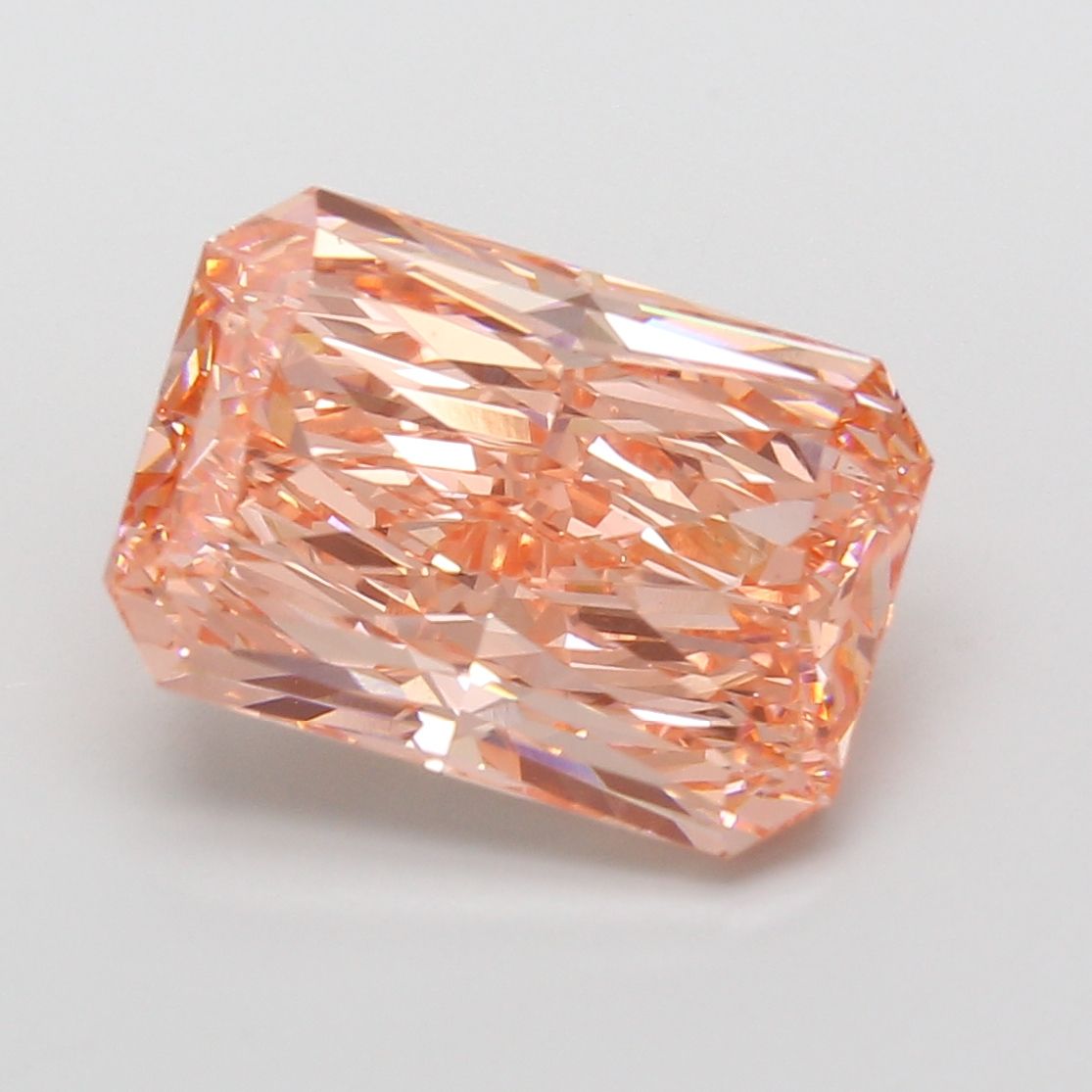 7.09 ct. radiant Lab Grown Diamond front image