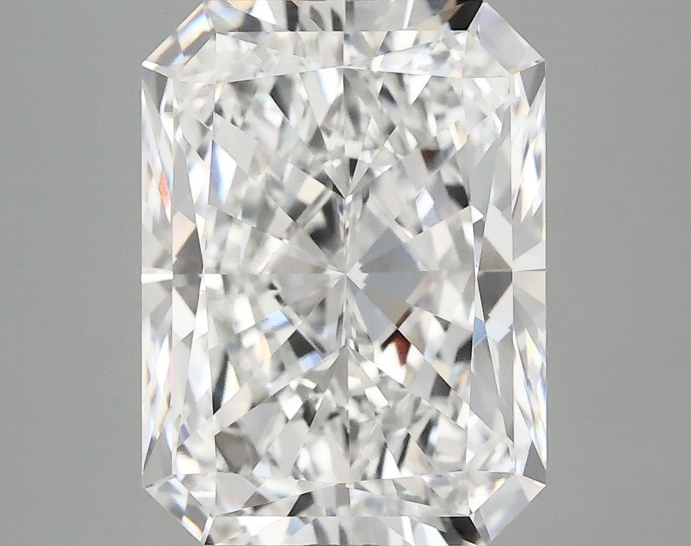 4.74 ct. radiant Lab Grown Diamond front image