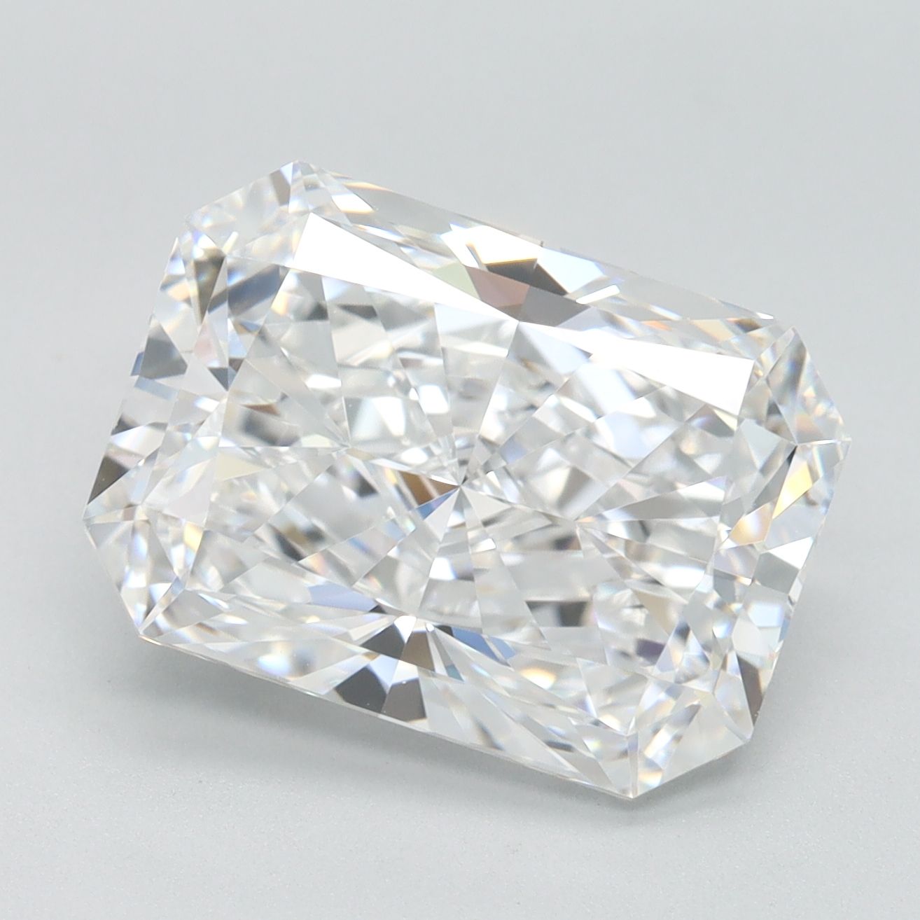 4.90 ct. radiant Lab Grown Diamond front image