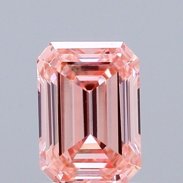 0.77 ct Emerald diamond
