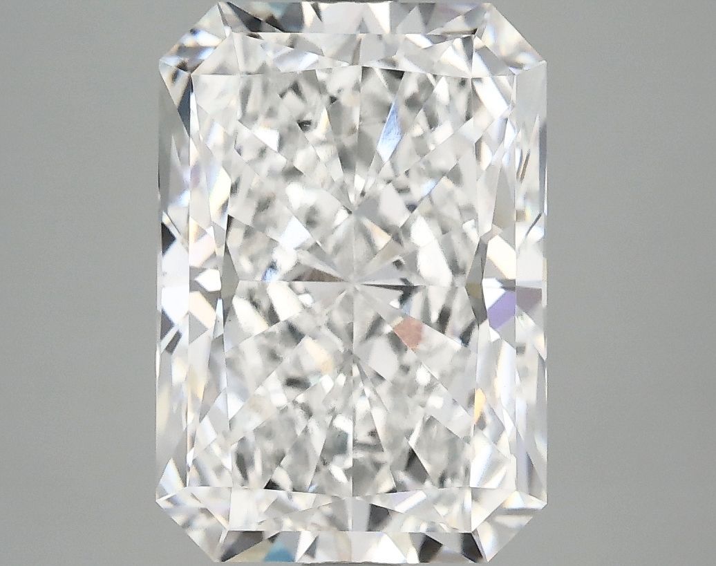 4.79 ct. radiant Lab Grown Diamond front image