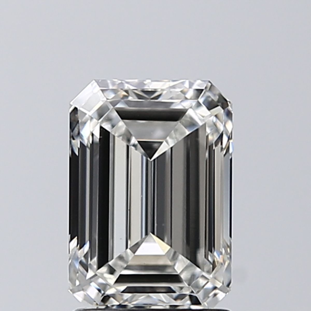 1.80 ct. emerald Lab Grown Diamond front image