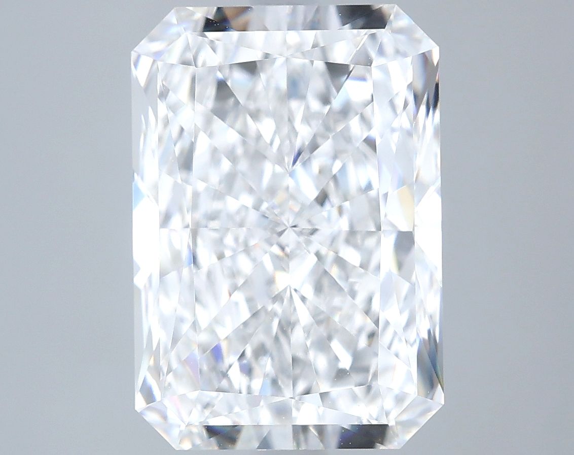 4.55 ct. radiant Lab Grown Diamond front image