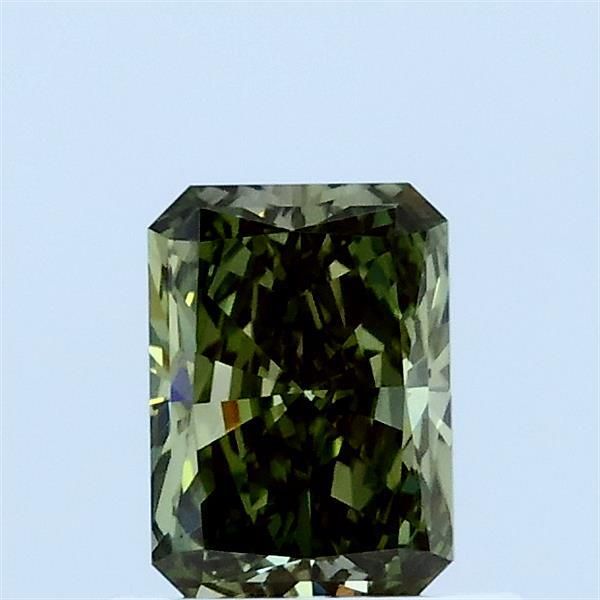 0.64 ct Radiant diamond