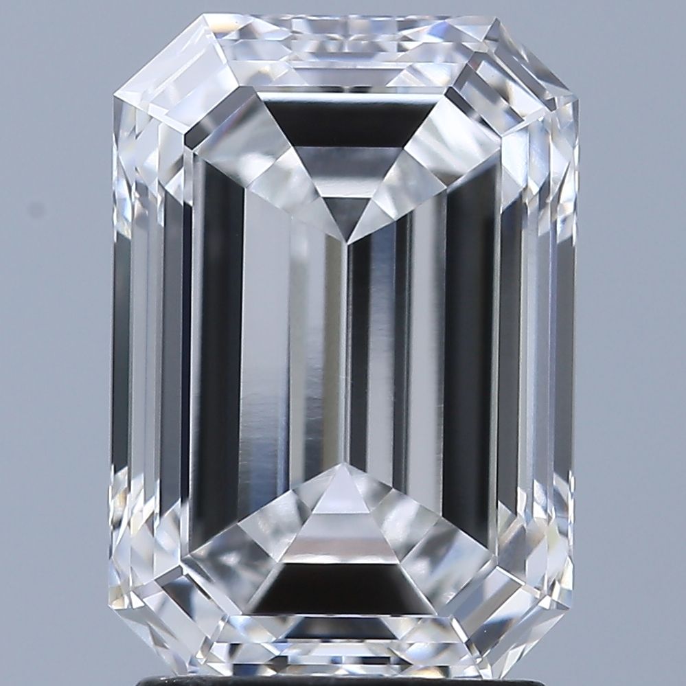 2.71 ct. emerald Lab Grown Diamond front image