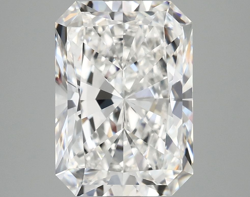 3.81 ct. radiant Lab Grown Diamond front image