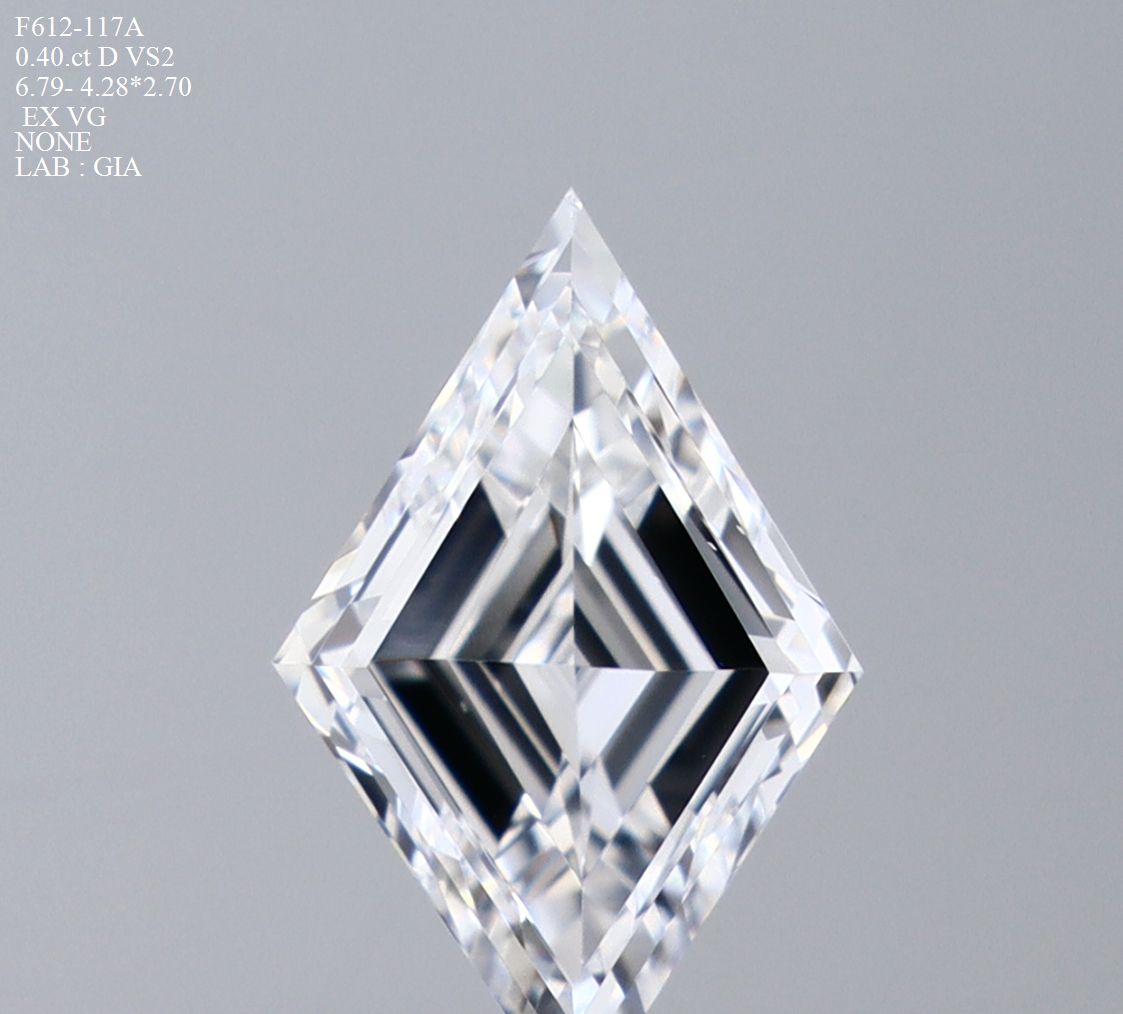 0.4 ct Lozenge Diamond