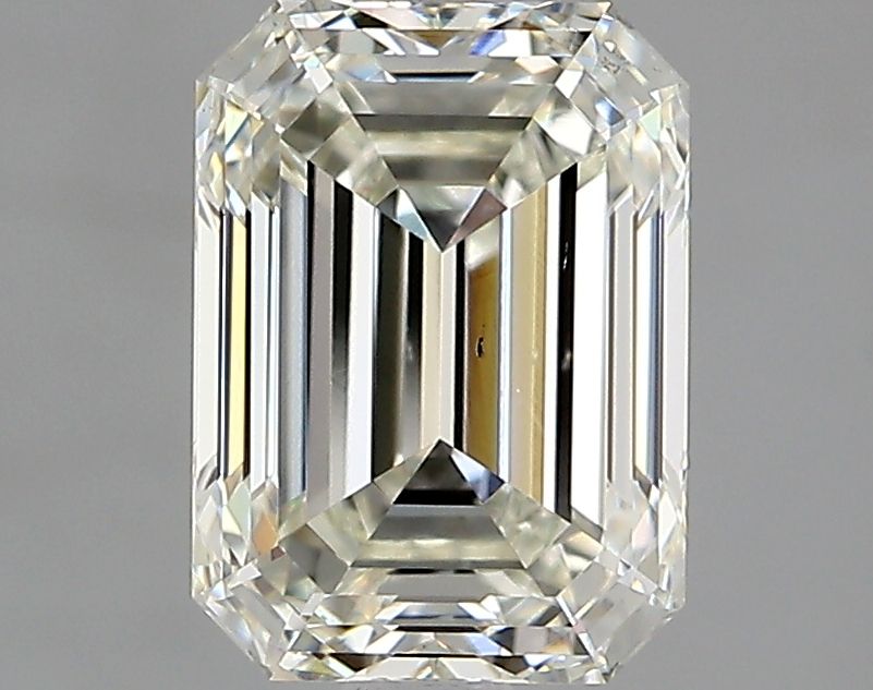 2.01 ct Emerald diamond