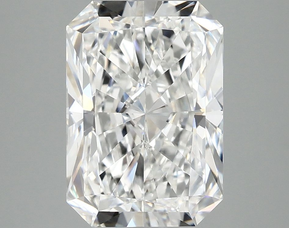 3.77 ct. radiant Lab Grown Diamond front image