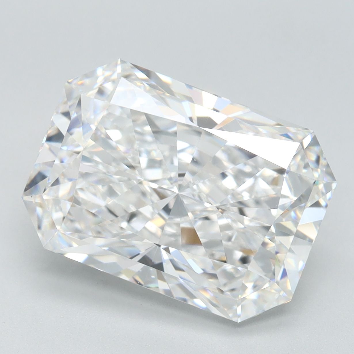 4.72 ct. radiant Lab Grown Diamond front image