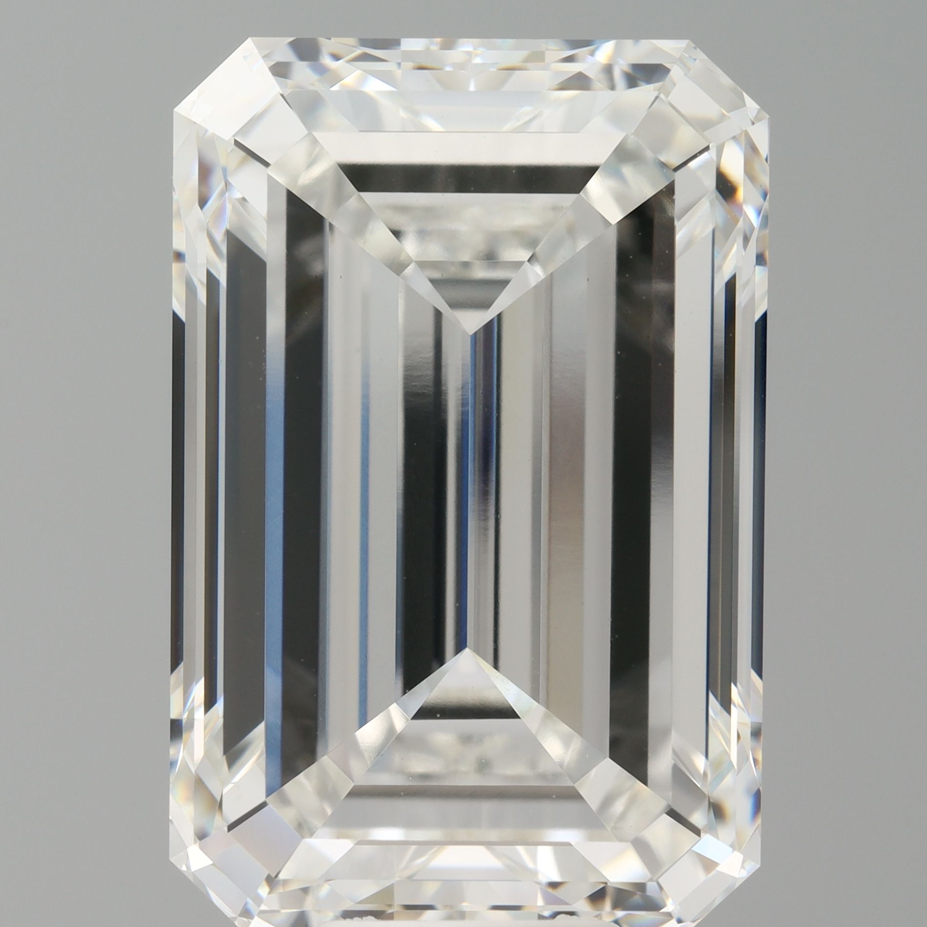 13.52 ct. emerald Lab Grown Diamond front image