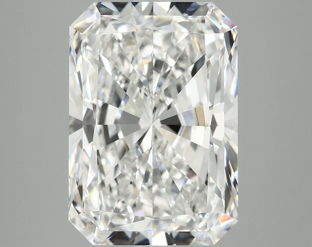 4.82 ct. radiant Lab Grown Diamond front image