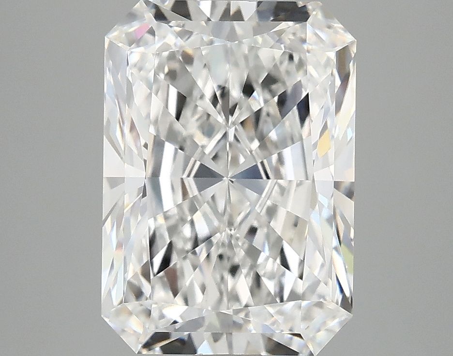 3.88 ct. radiant Lab Grown Diamond front image