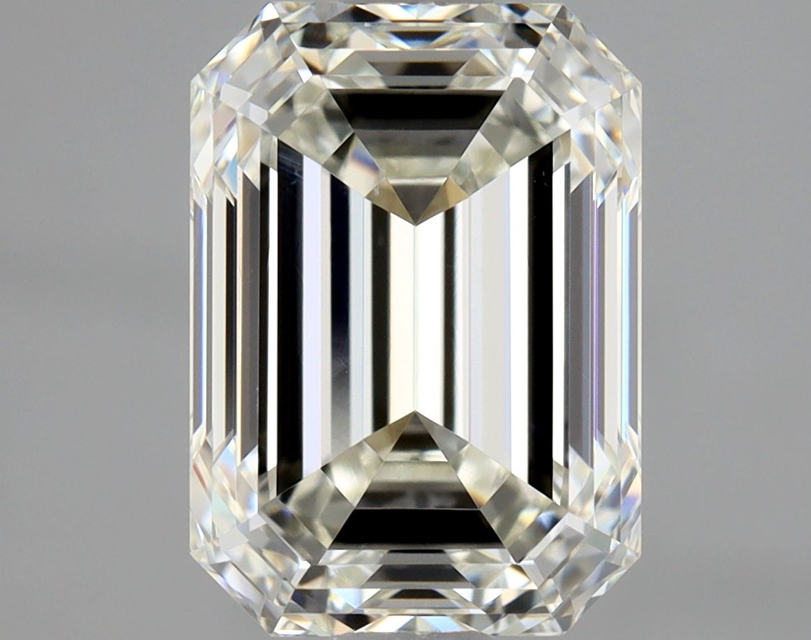 2.01 ct Emerald diamond
