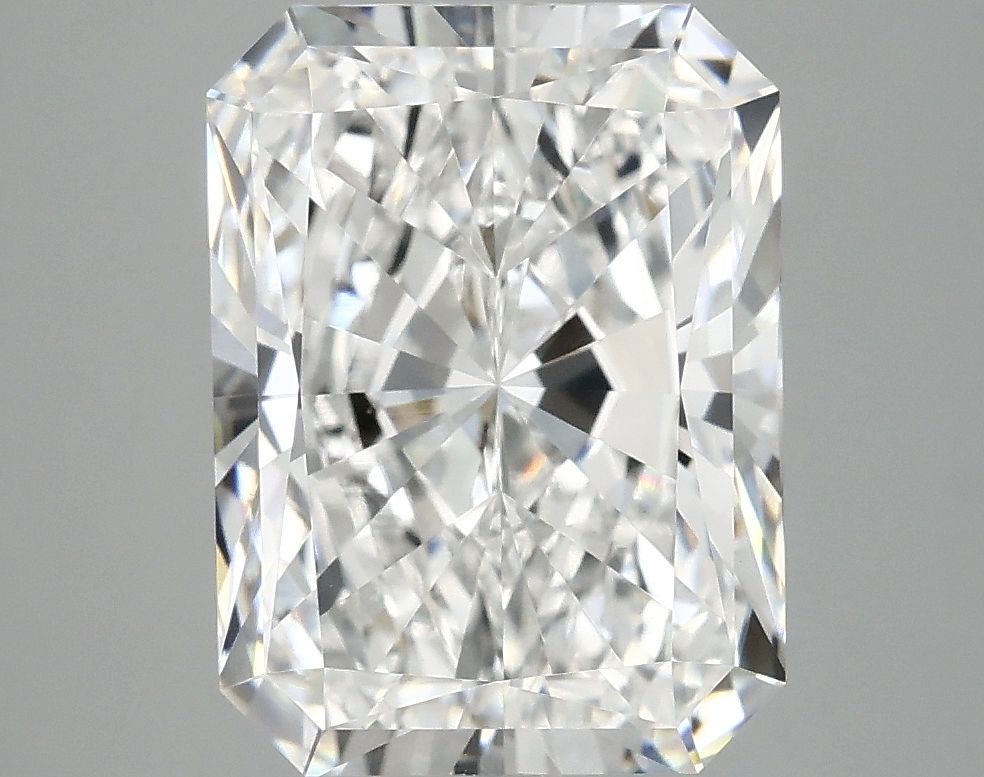 4.81 ct. radiant Lab Grown Diamond front image